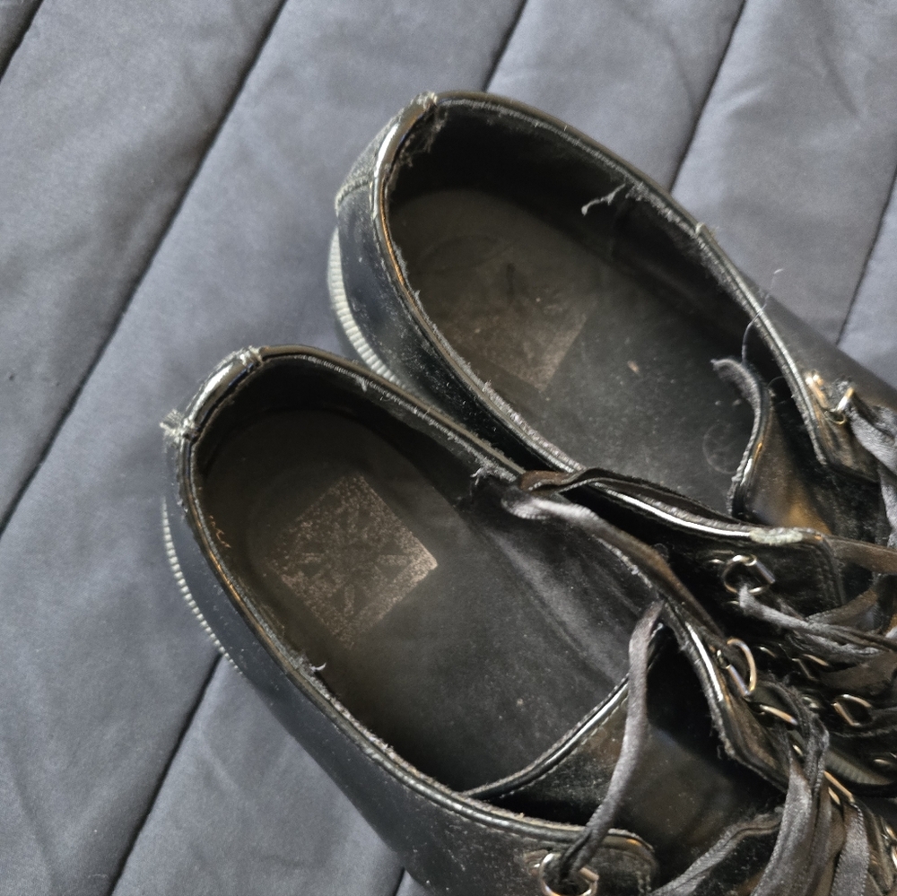 TUK Corset Lace Flats - Picture 9 of 9